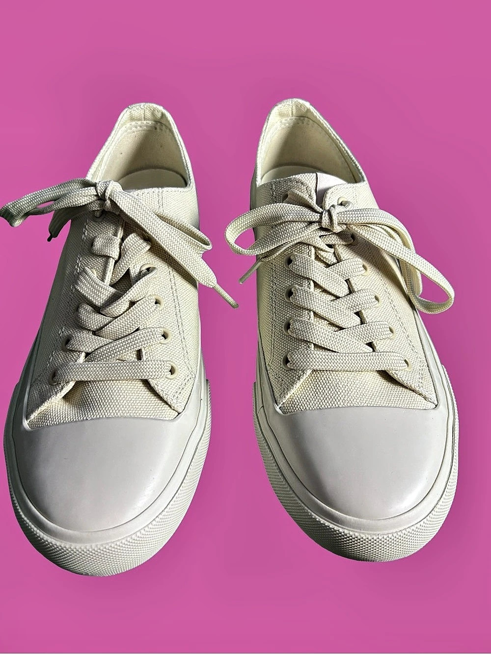 Calvin Klein Vulcanized Low Top Canvas Sneaker Sneakers Ivory US 8.5 M